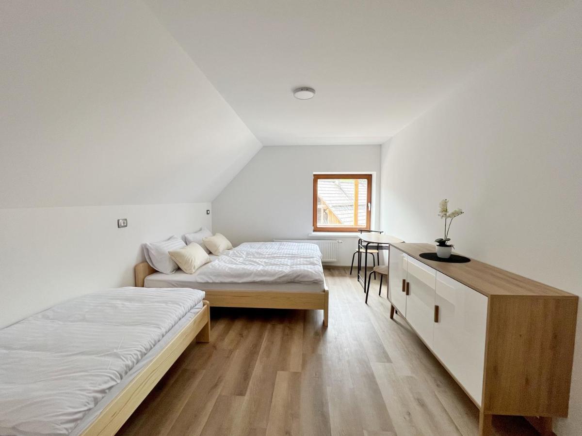 Hisa Grilc Apartment ครานสกา โกรา ภายนอก รูปภาพ